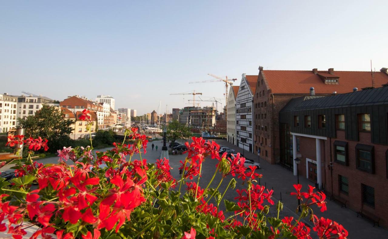 Gdansk Olowianka Old Town Exterior photo